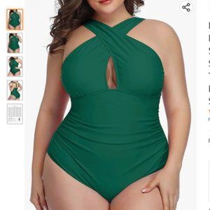 DACI 16W Green one piece plus size swim suit EUC worn only twice cute flattering